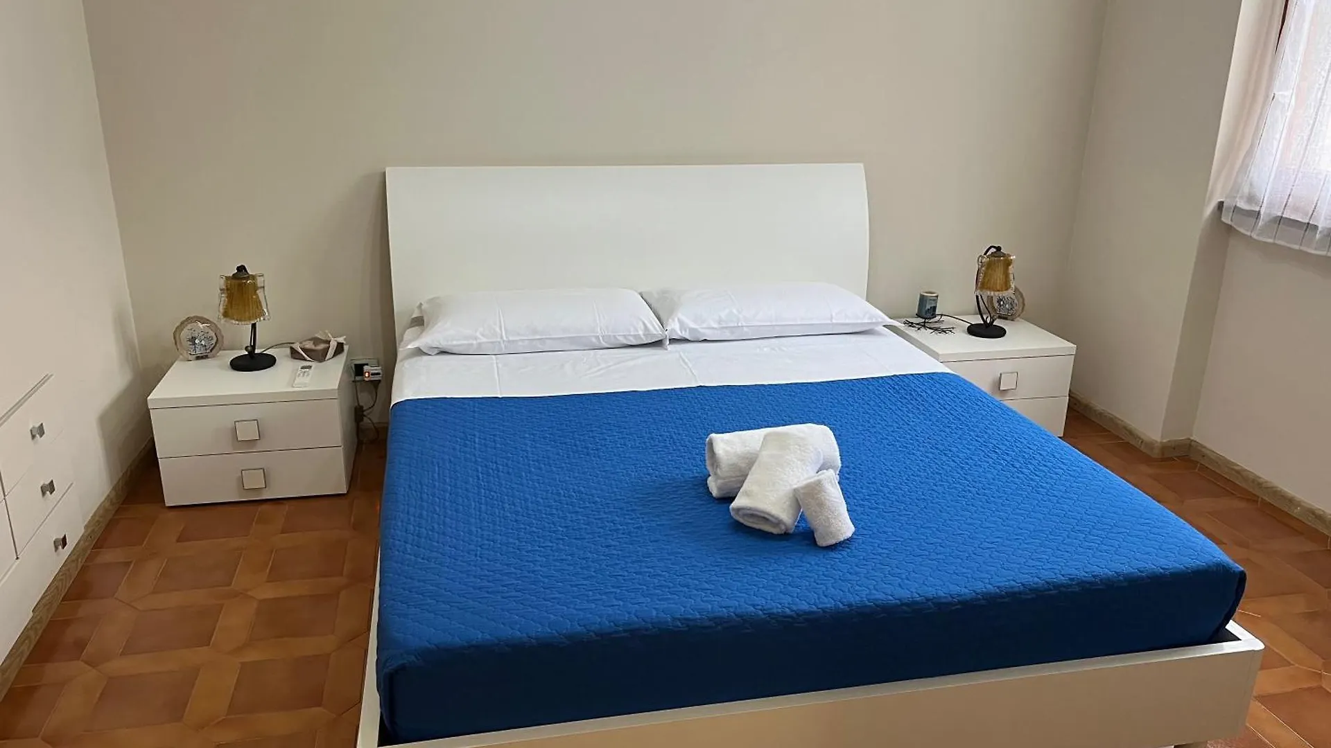 Valentinas Rent Apartment - Fertilia Guest House Italia
